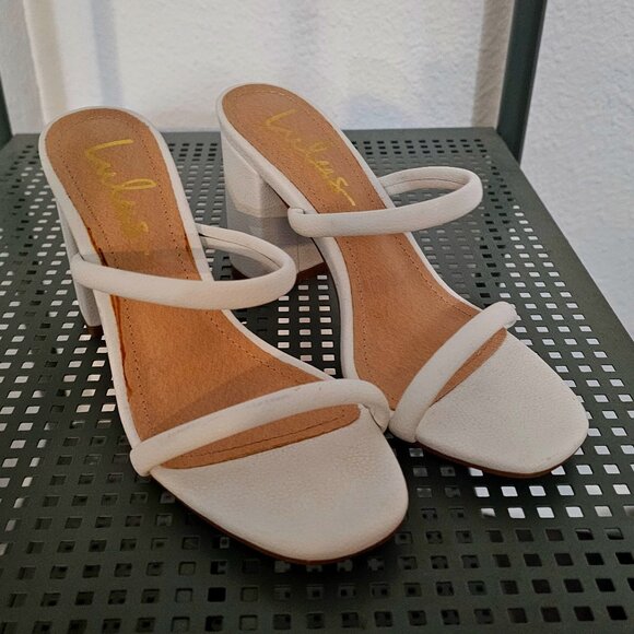 Lulus White Block Heel Size 6- barely worn - Picture 1 of 1